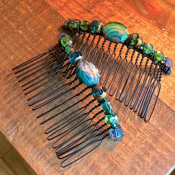 Handmade Beaded Bohemian Hair Comb Teal, Green & Blue Crystal & Glass Jet Black - Picture 3 of 7